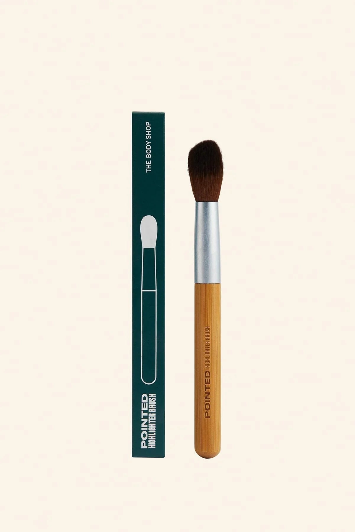 The Body Shop Bamboo Highlighter Brush - Chivela