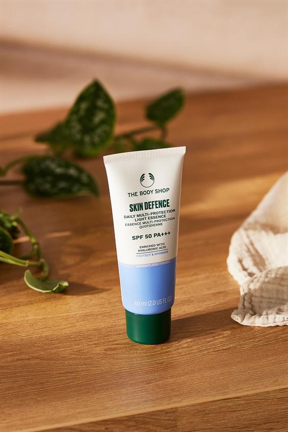 The Body Shop Skin Defense Super Light Skin Protective Face Lotion SPF50 PA++++ 60ml 5028197271091